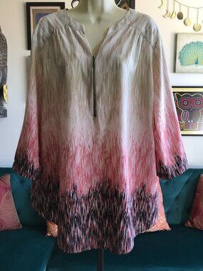 CJ BANKS size 2X Beige Red & Black Print 3/4 Sleeve 1/4 Zip Tunic Top